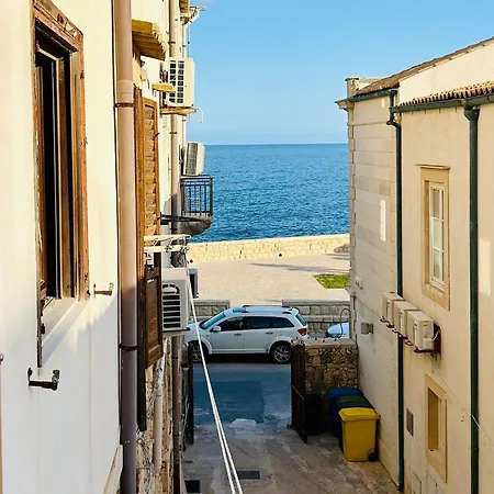 Casa Levante * Syracuse